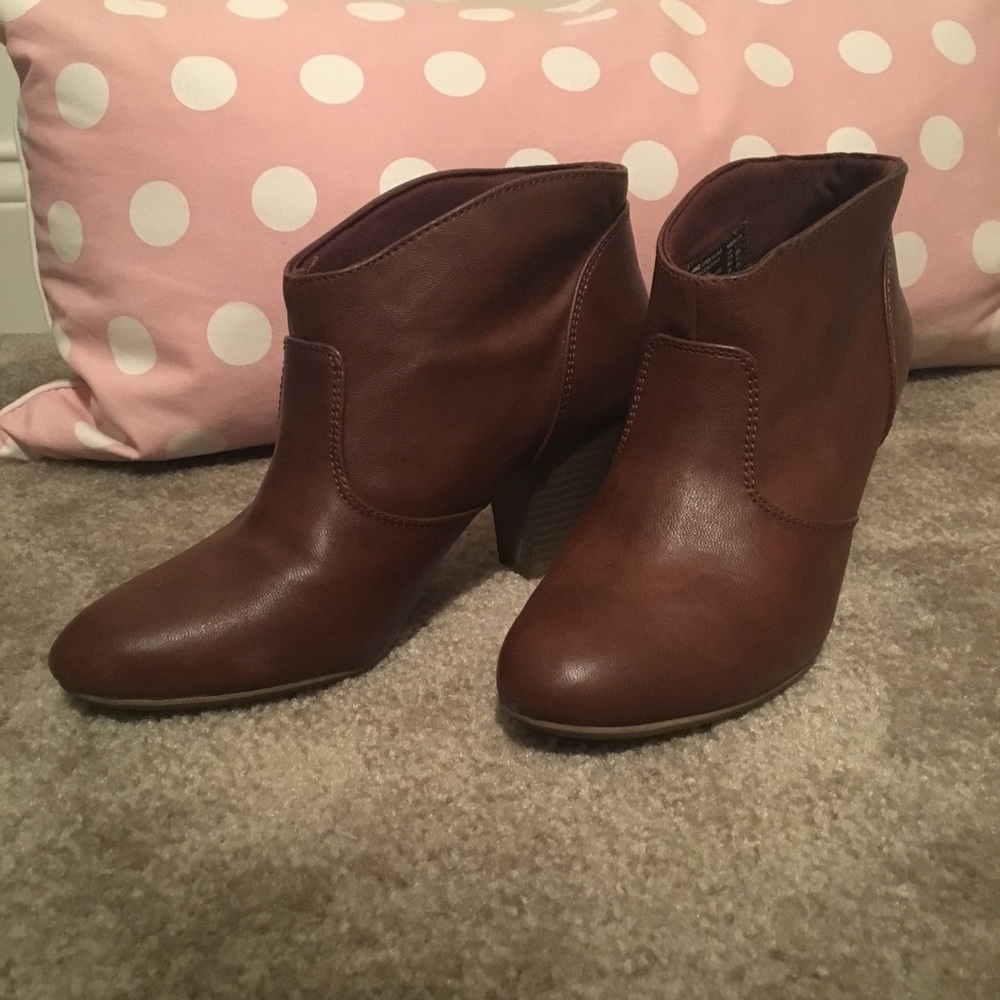 American Eagle Brown Booties